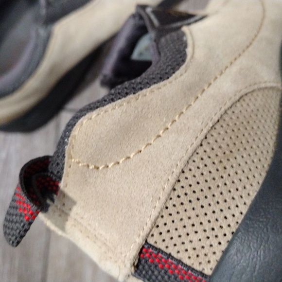 New Balance tan suede loafers. Size 9.5 - Picture 4 of 14